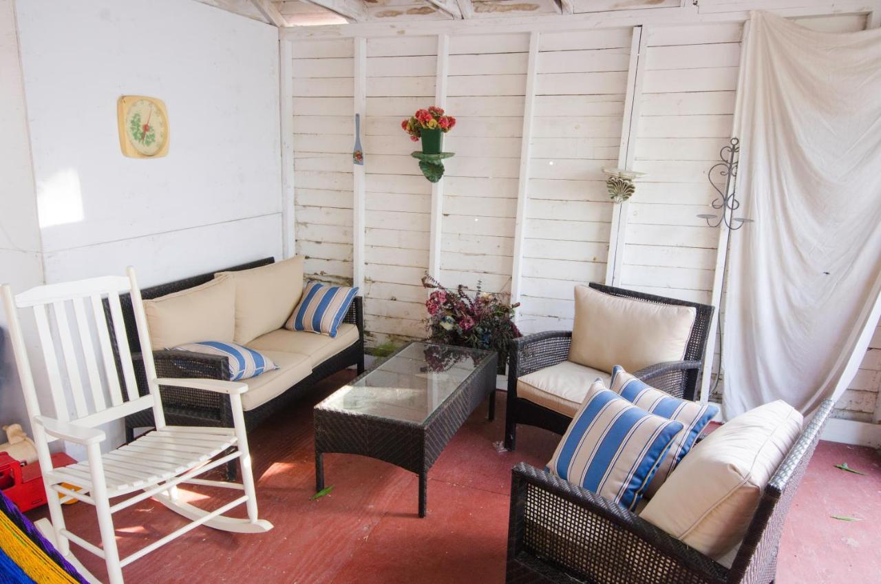 Casey'S Bed & Breakfast Moraitika Exterior foto